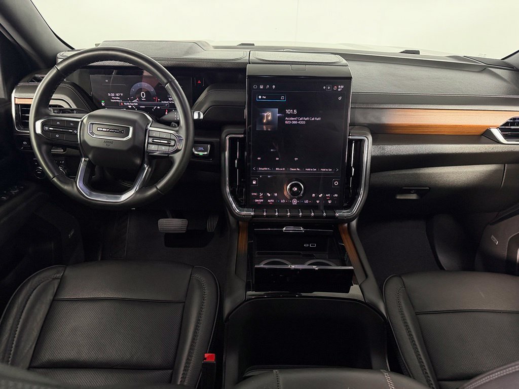 Used 2025 GMC Yukon Denali AWD/4WD image 12