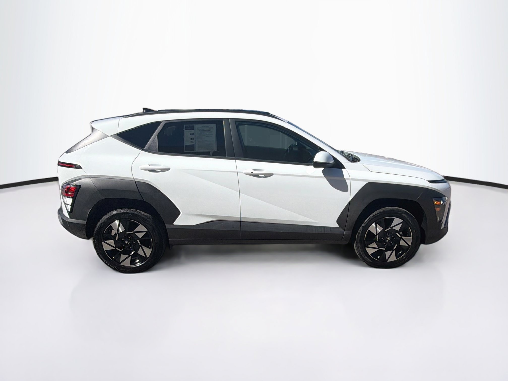 Used 2025 Hyundai Kona SEL AWD/4WD image 10