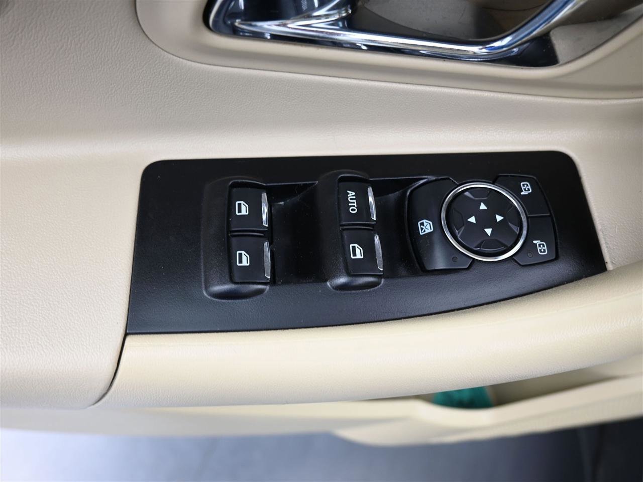 Used 2019 Ford Taurus SE FWD image 13