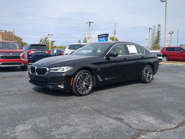 Used 2023 BMW 530e xDrive image 2