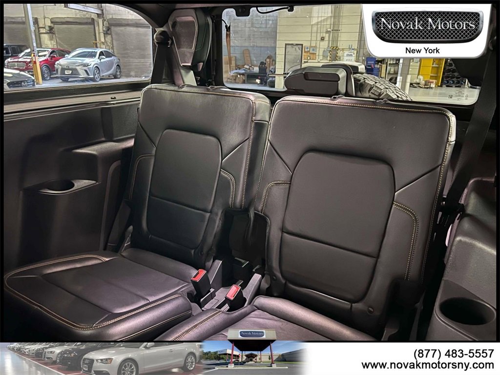 Used 2022 Ford Bronco Badlands image 16