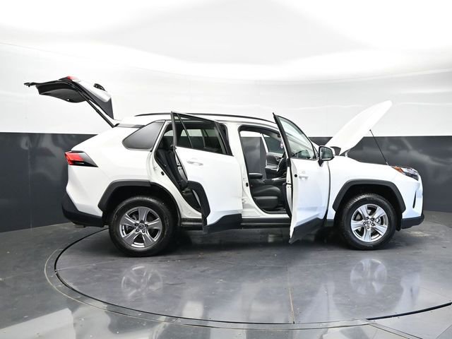 Used 2022 Toyota RAV4 XLE w/ Convenience Package image 41