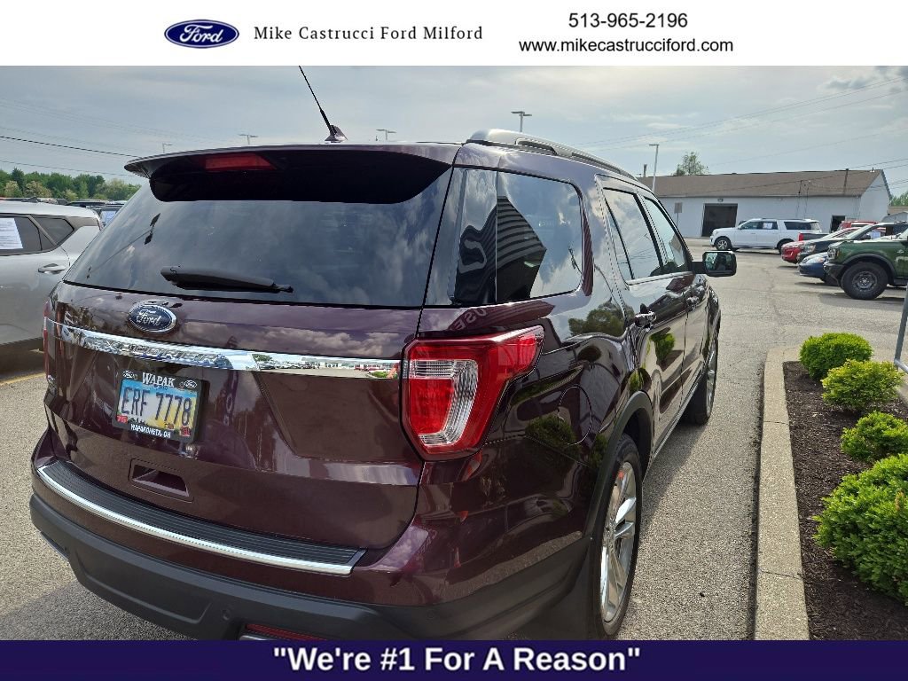 Used 2018 Ford Explorer XLT w/ Equipment Group 202A FWD image 5