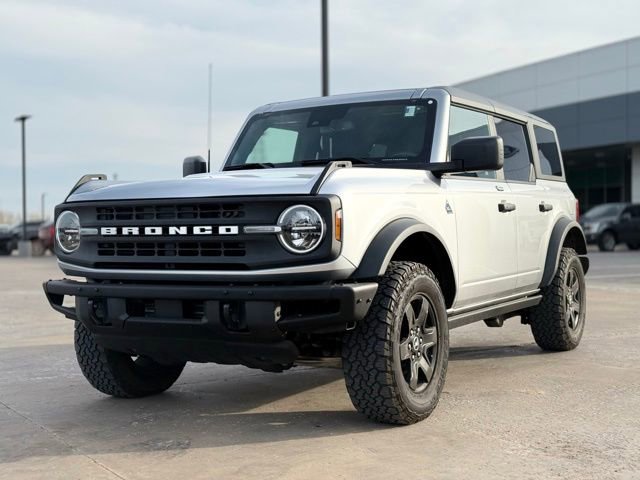 Certified 2023 Ford Bronco Black Diamond image 4