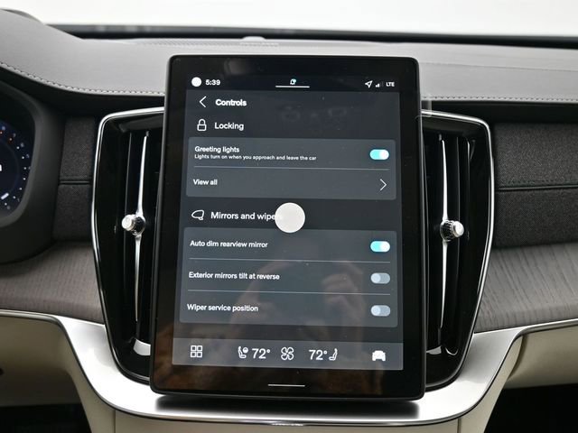 New 2026 Volvo XC90 B6 Ultra w/ Protection Package image 18