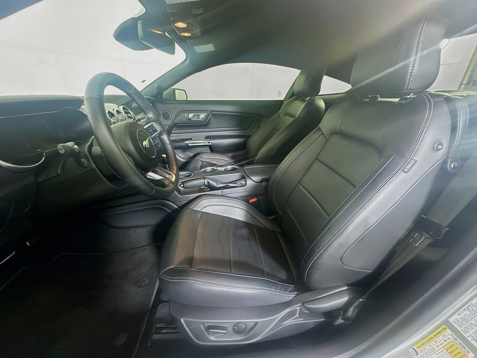 Used 2021 Ford Mustang GT Premium w/ GT Performance Package RWD image 13