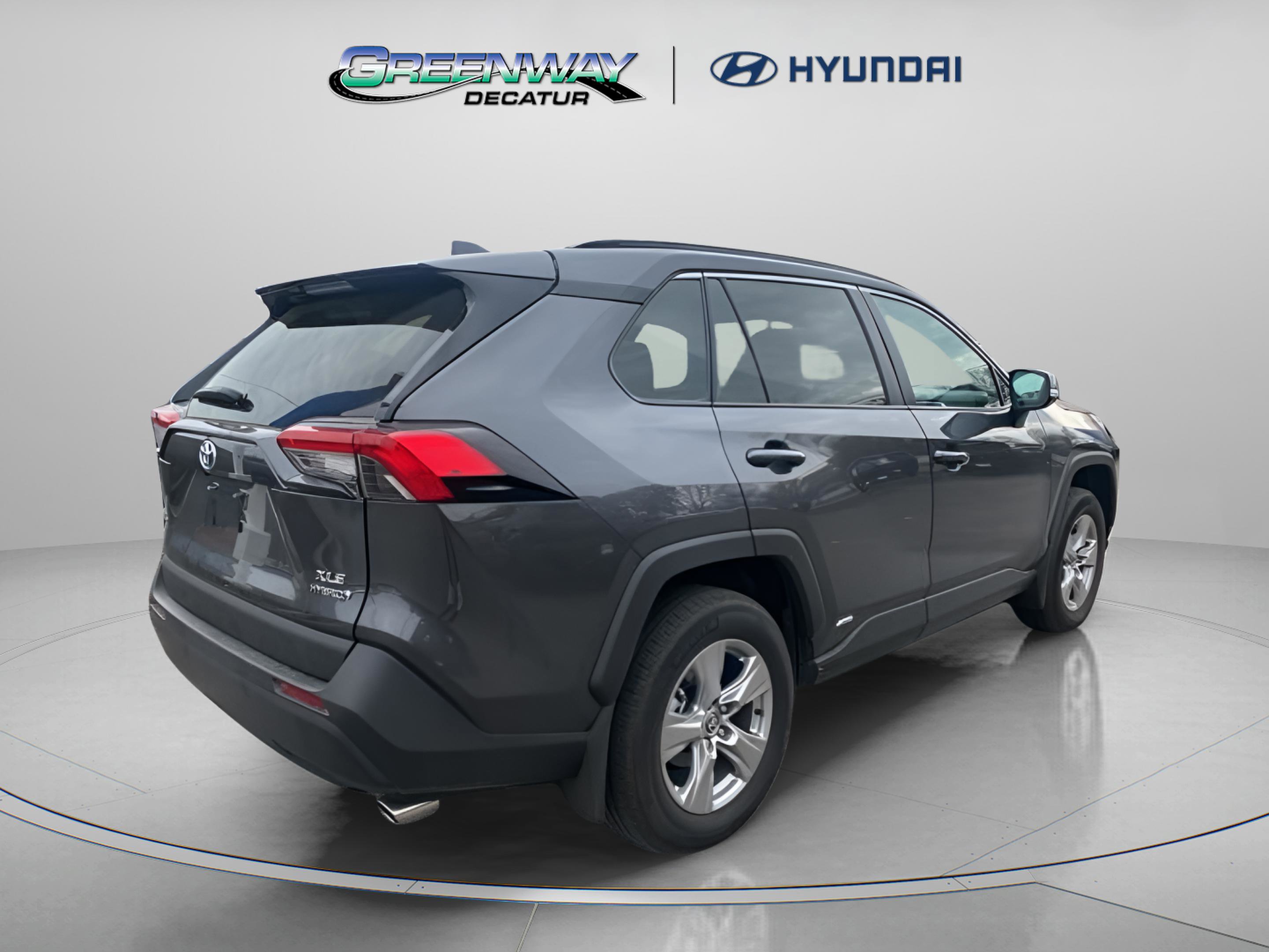 Used 2024 Toyota RAV4 XLE image 7