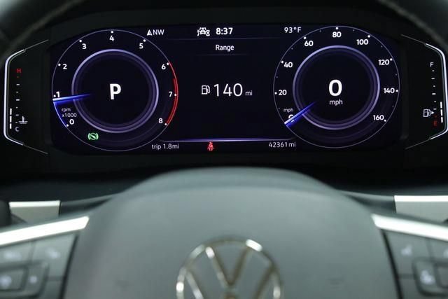 Used 2022 Volkswagen Atlas SE w/ Black Wheel Package FWD image 12