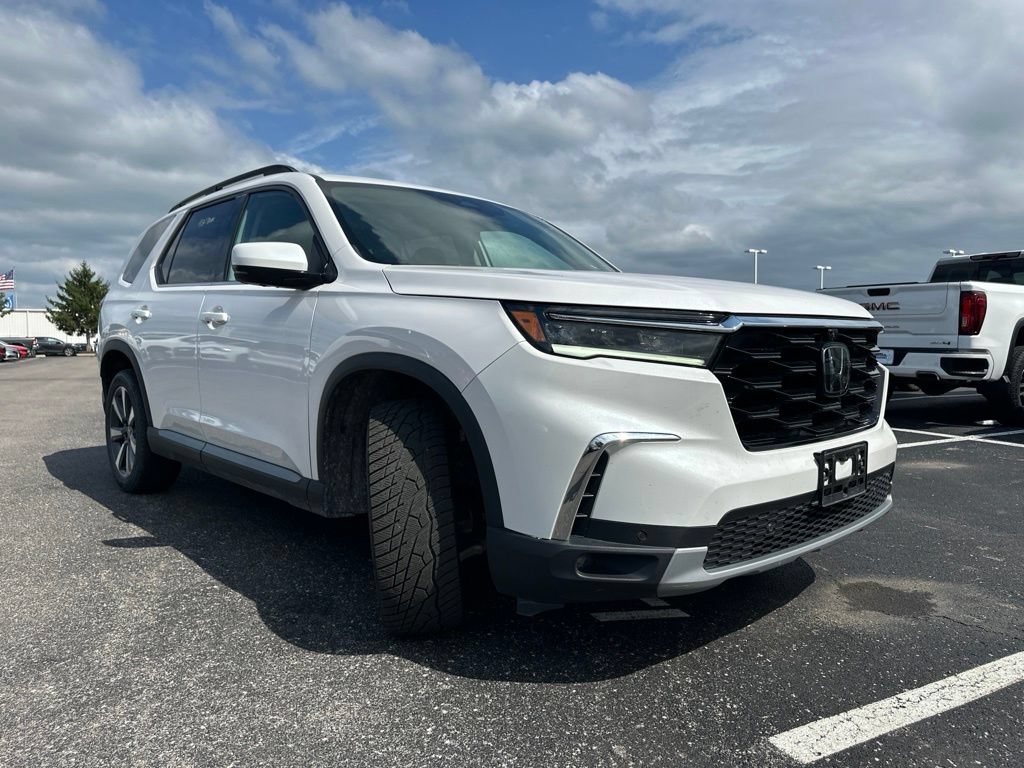Used 2025 Honda Pilot Elite image 14