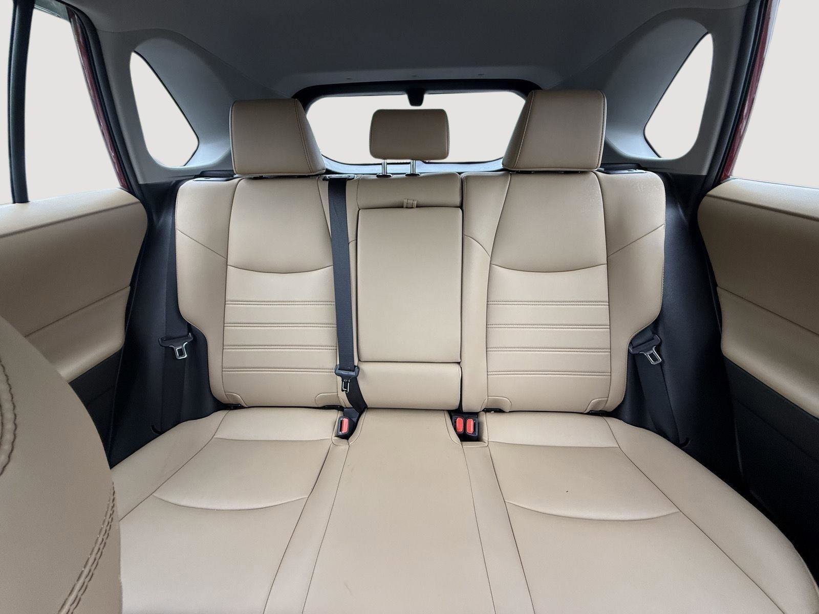 Used 2021 Toyota RAV4 XLE Premium FWD image 12