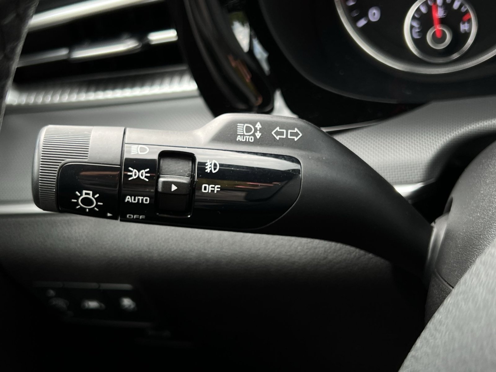 Used 2024 Kia K5 GT-Line FWD image 23