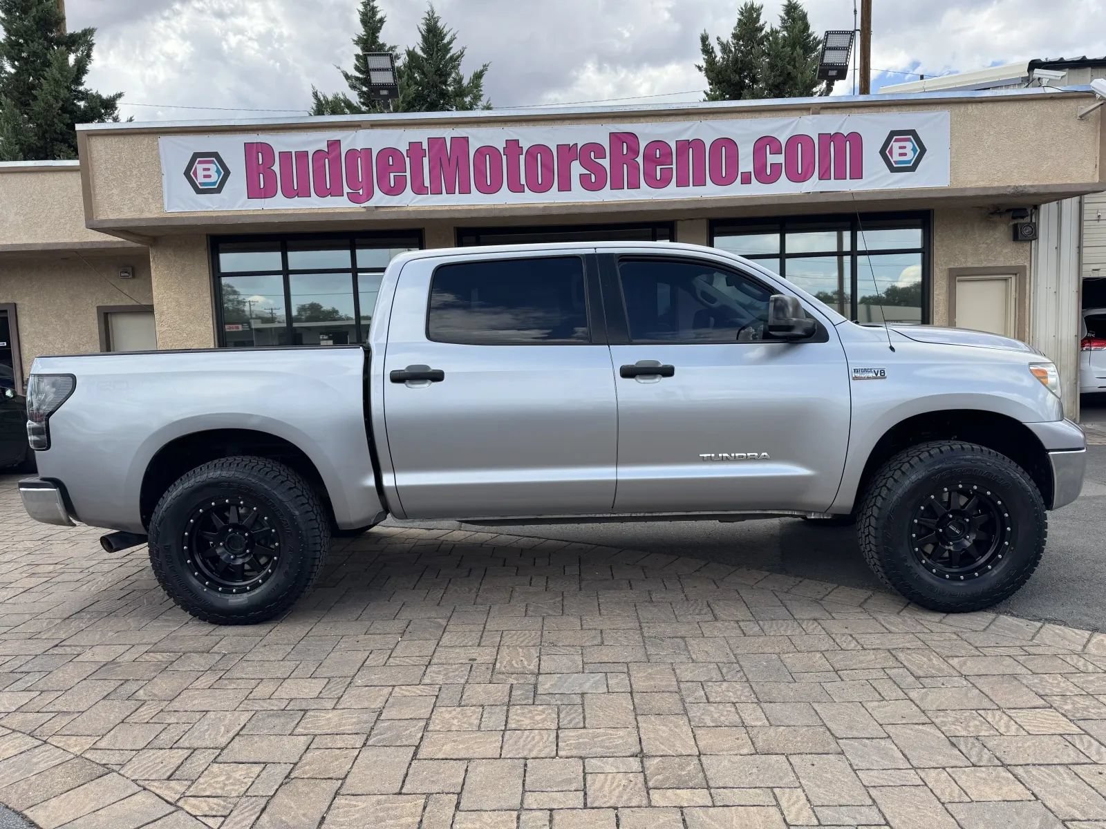 Used 2010 Toyota Tundra 4x4 CrewMax w/ Tow Pkg