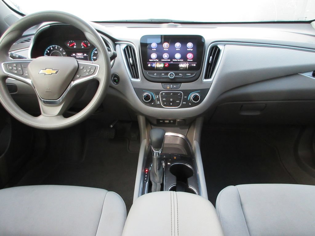 Used 2025 Chevrolet Malibu LT FWD image 15