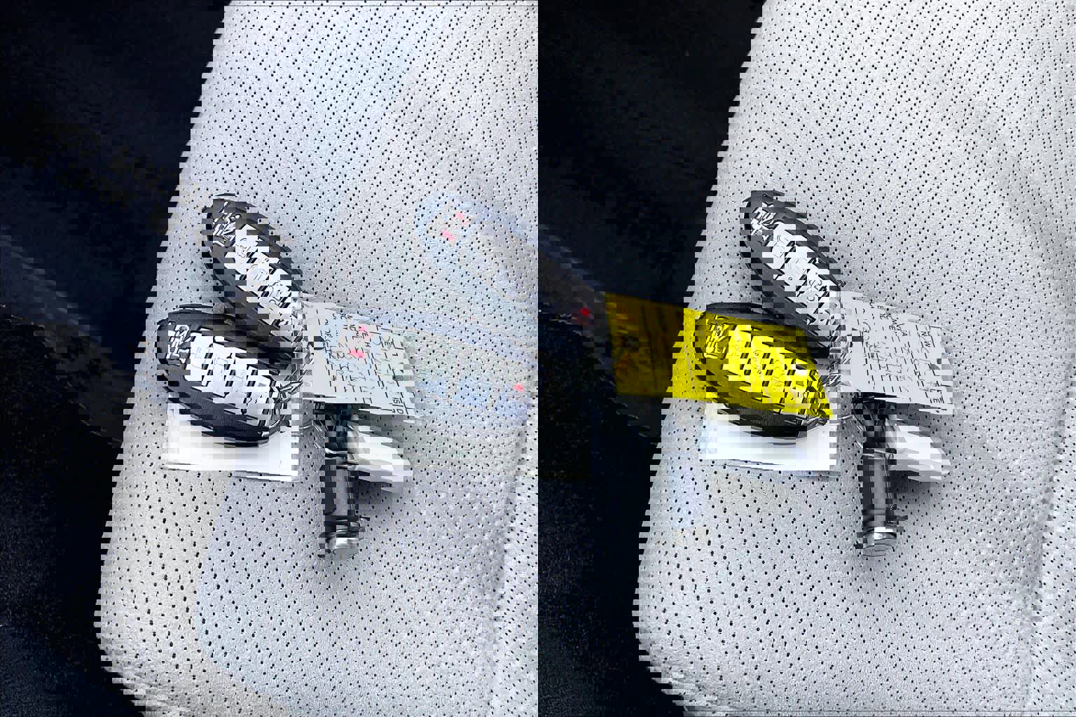 Used 2010 Nissan GT-R Premium image 13