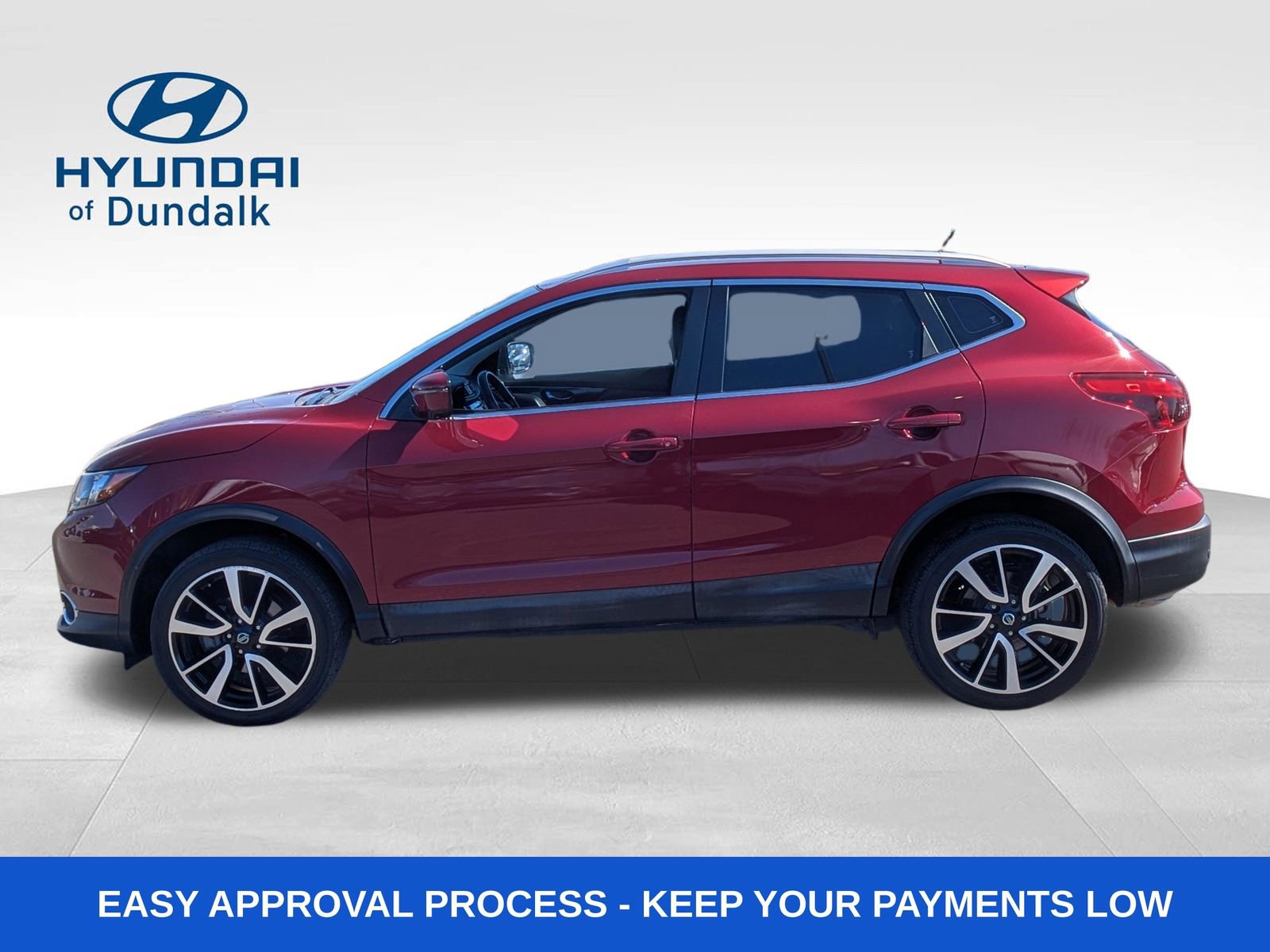 Used 2019 Nissan Rogue Sport SL image 2