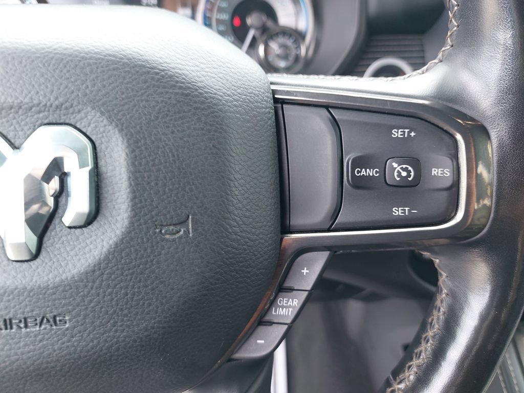 Used 2020 RAM 1500 Limited w/ Body Color Bumper Group AWD/4WD image 15