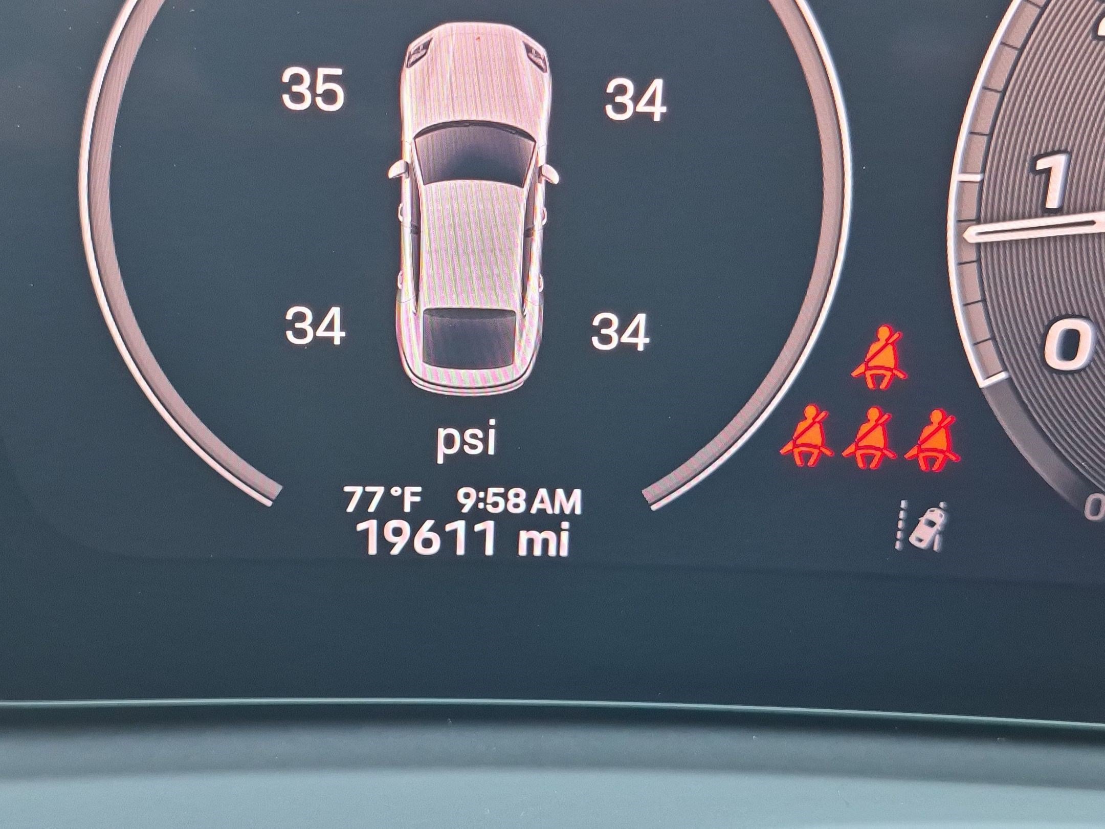 Used 2024 Porsche Panamera image 21