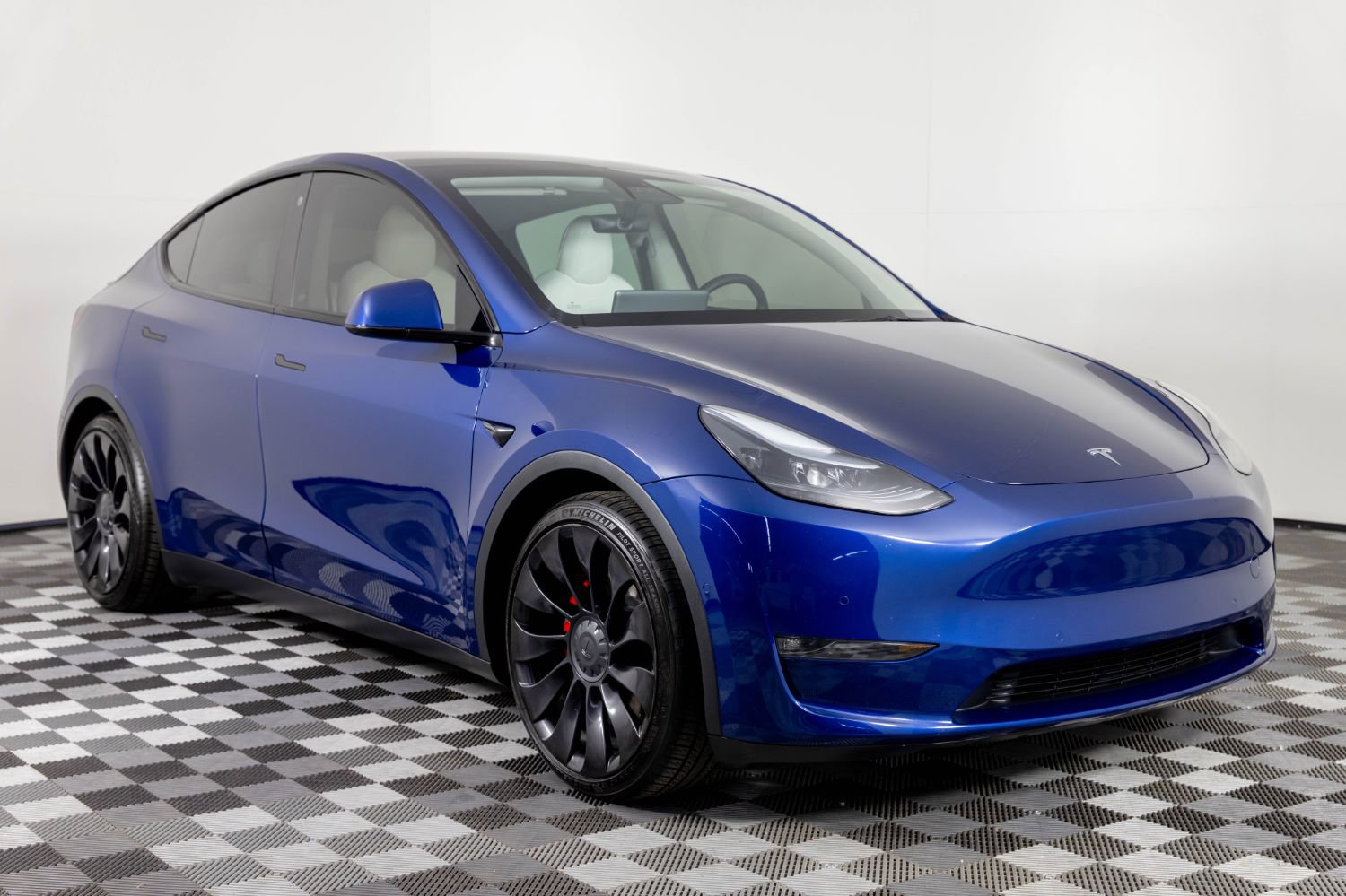 Used 2022 Tesla Model Y Performance AWD/4WD image 11