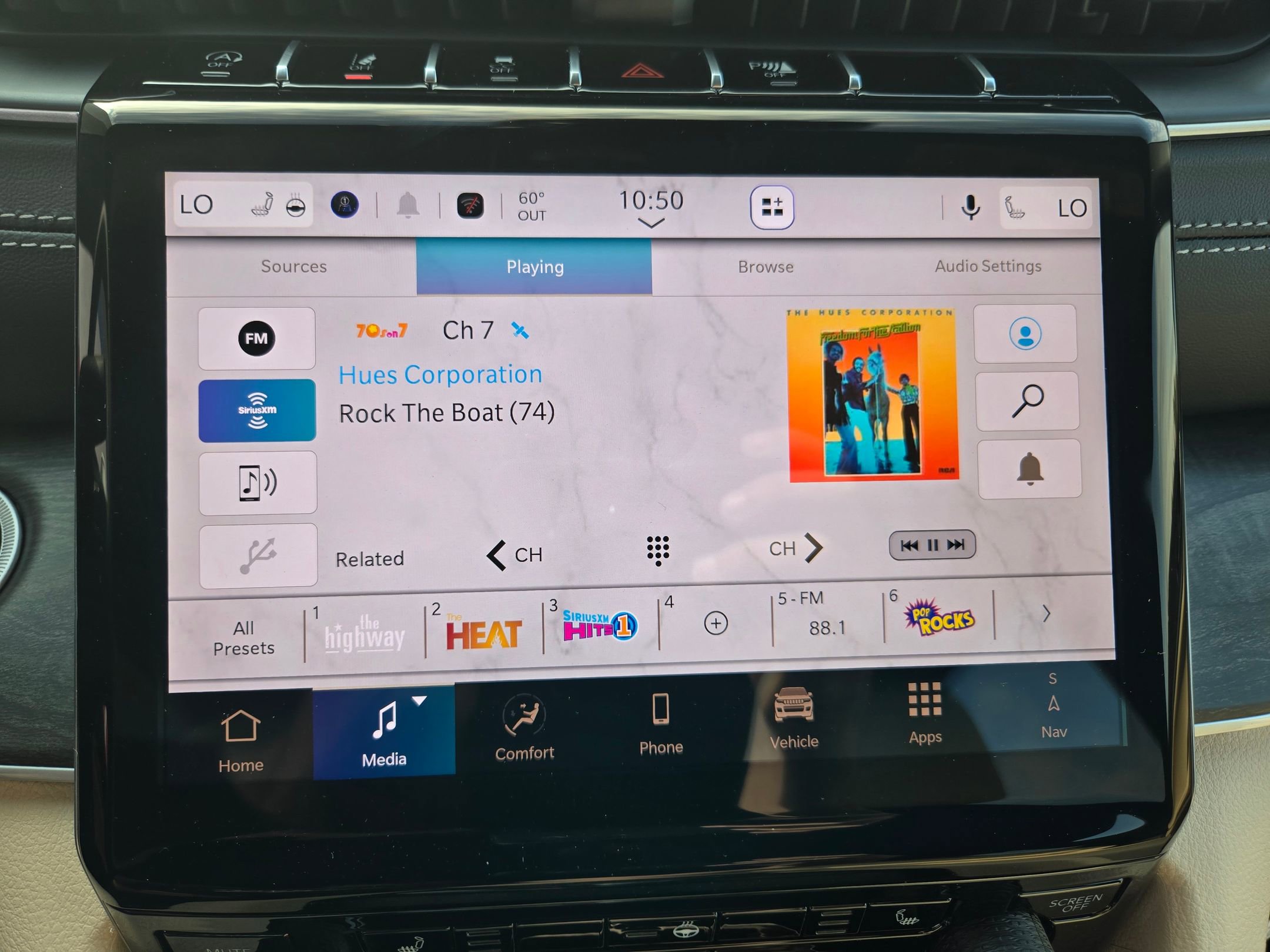 New 2025 Jeep Grand Cherokee Limited w/ Black Appearance Package image 26