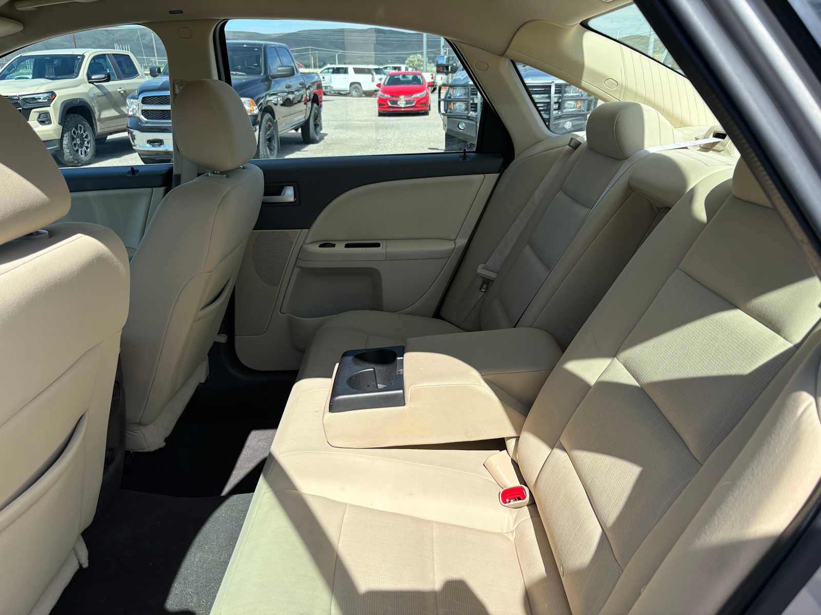 Used 2009 Mercury Sable Sedan FWD image 28