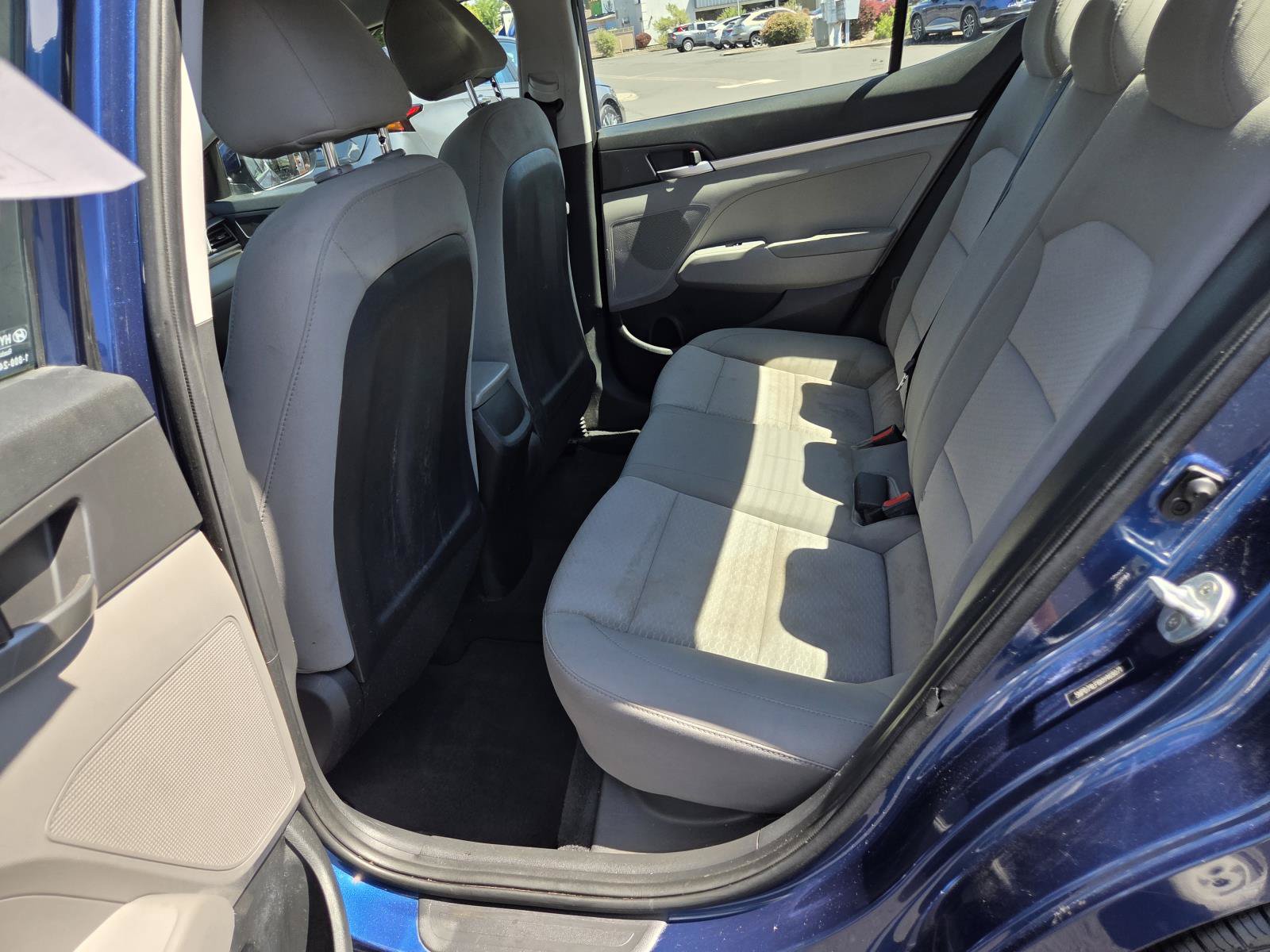 Used 2019 Hyundai Elantra SE FWD image 13