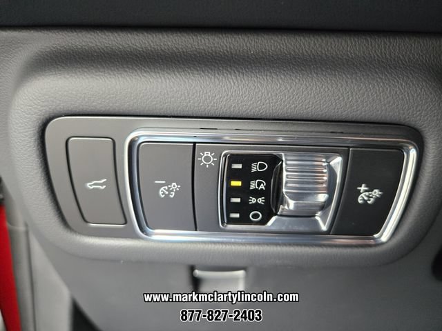 New 2026 Lincoln Nautilus Premier AWD/4WD image 22