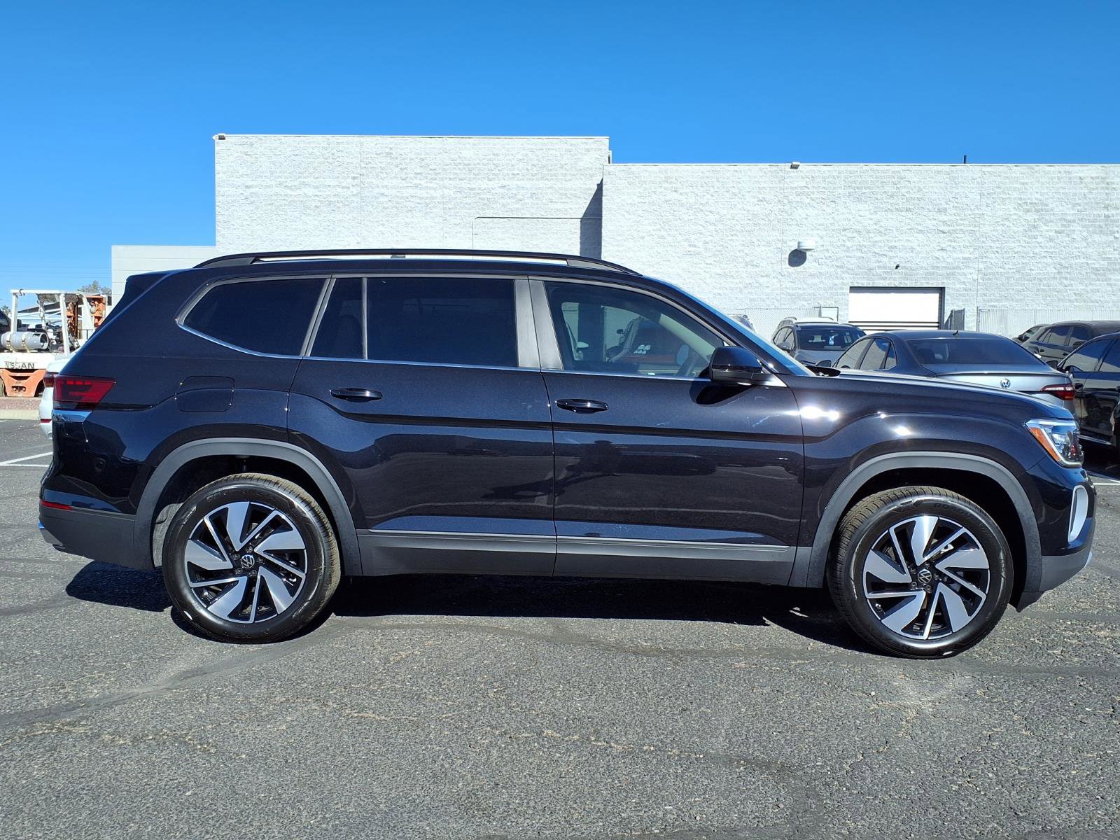 New 2026 Volkswagen Atlas SE image 5