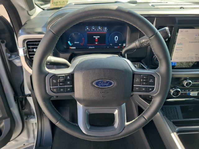 New 2026 Ford F250 Lariat w/ Black Appearance Package AWD/4WD image 27