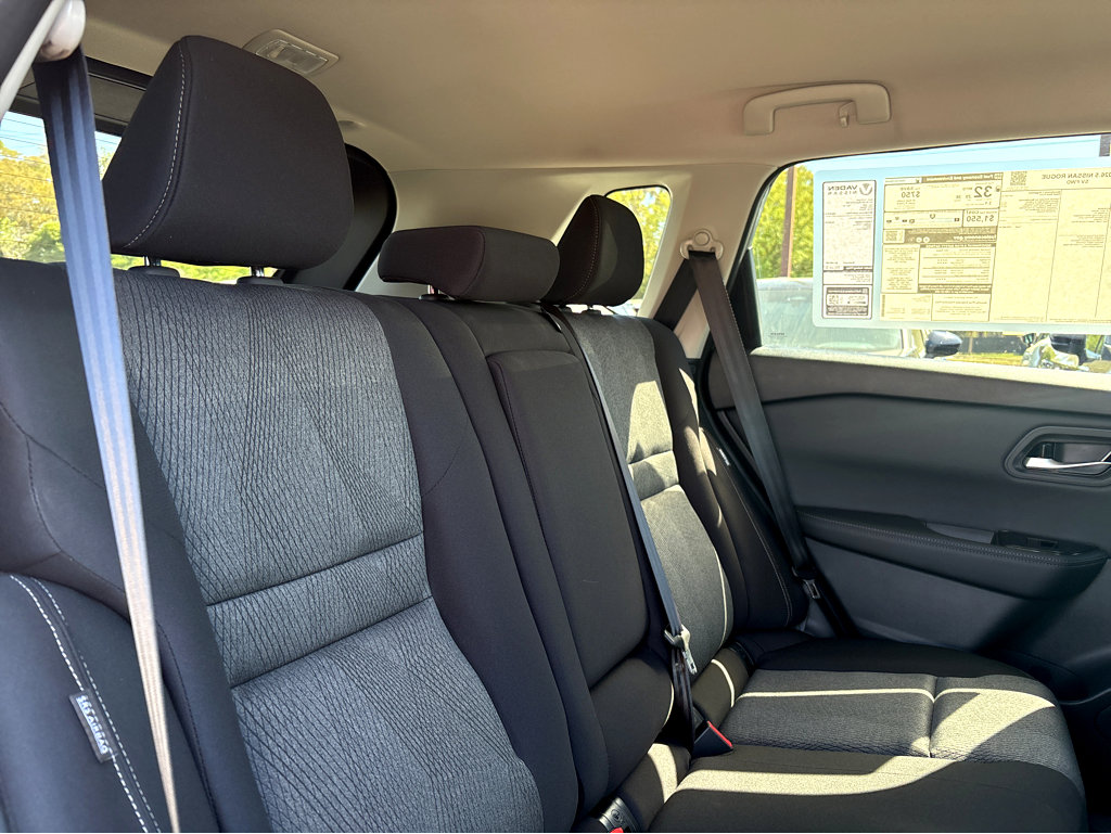 New 2026 Nissan Rogue Platinum w/ Platinum Premium Package image 12