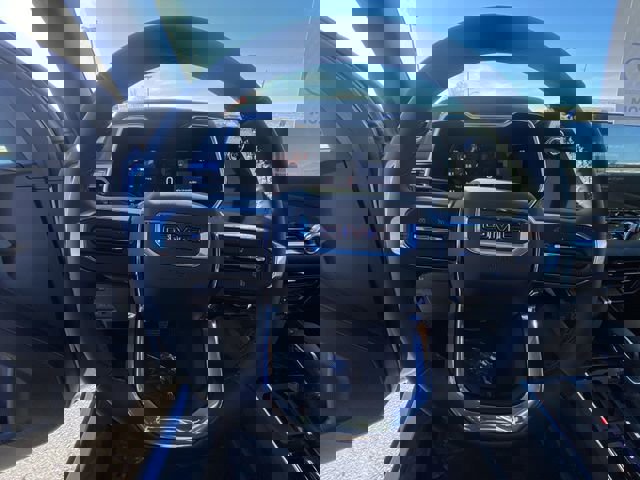 New 2025 GMC Canyon Elevation w/ Convenience Package image 14