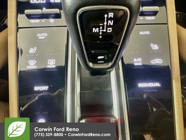 Used 2020 Porsche Cayenne AWD/4WD image 21