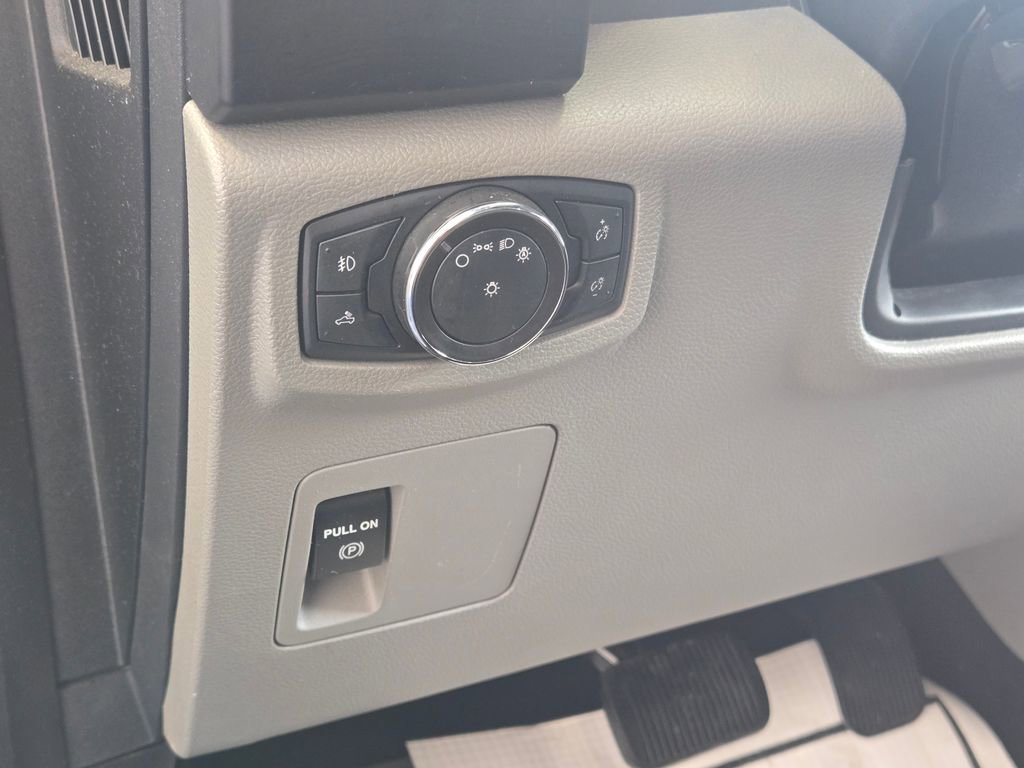 Used 2018 Ford F150 XL w/ Equipment Group 101A Mid image 13