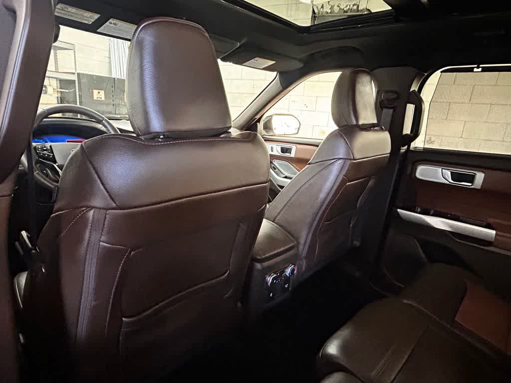 Used 2021 Ford Explorer King Ranch w/ Premium Technology Package AWD/4WD image 13