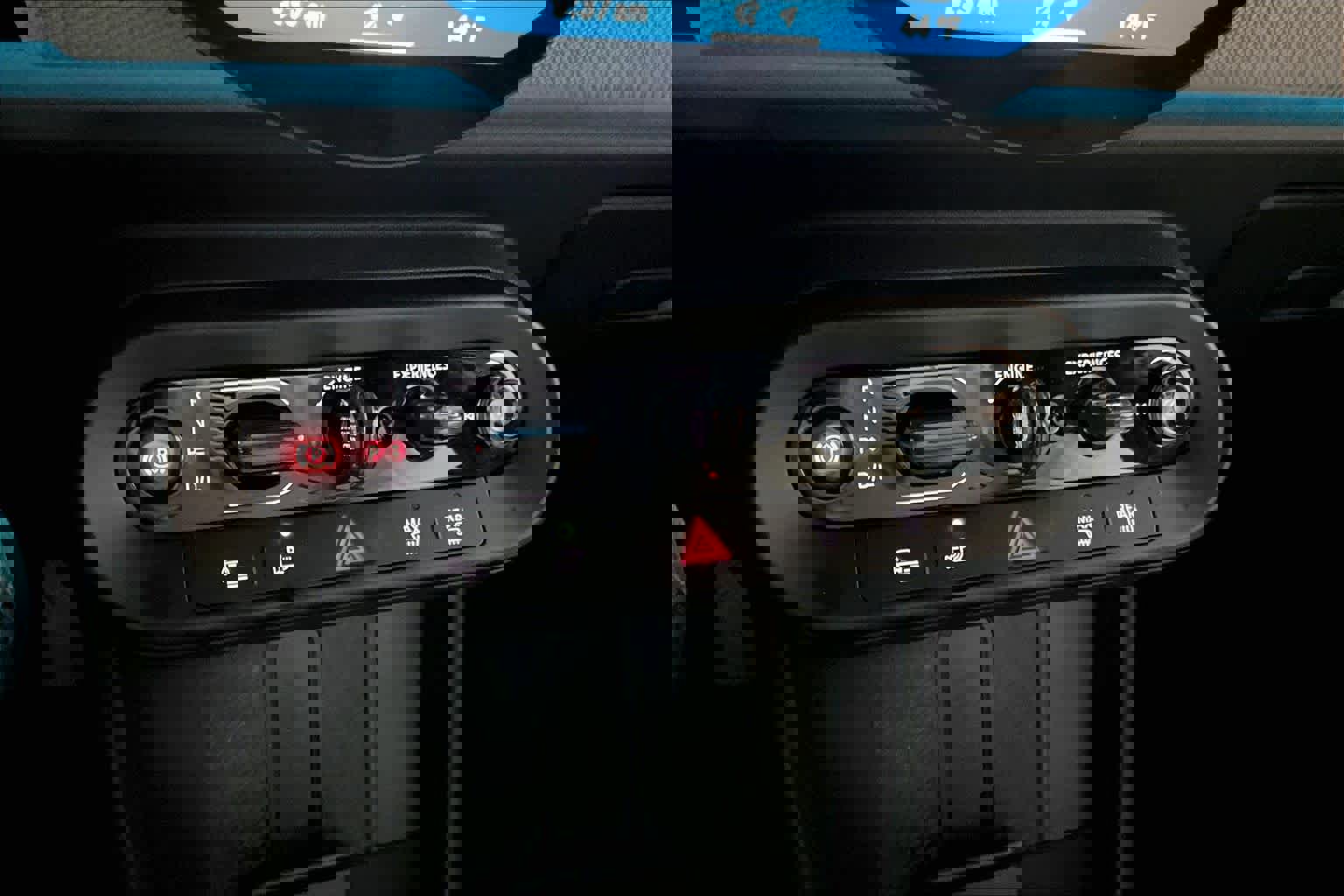 Certified 2025 MINI Cooper S image 34