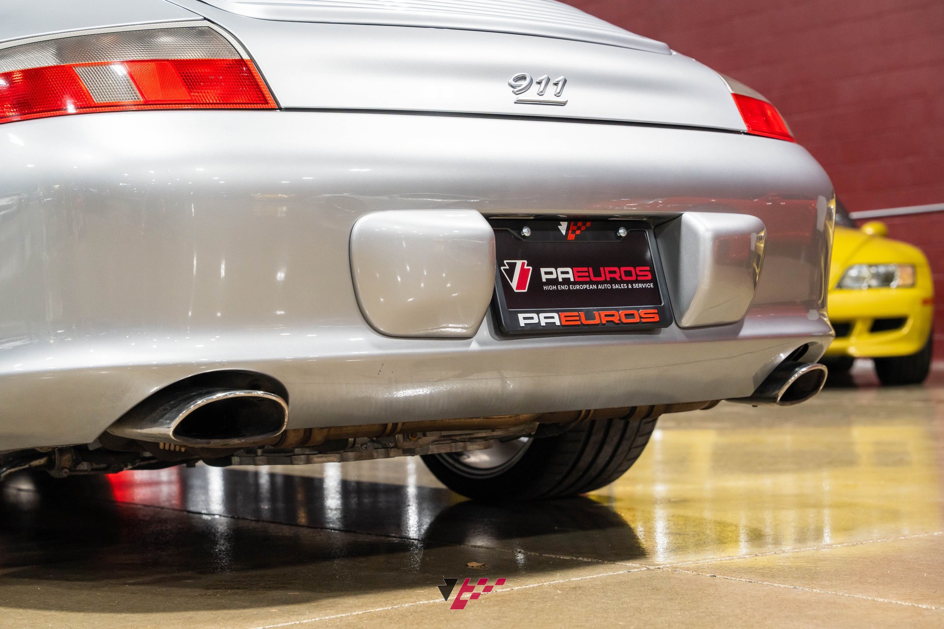 Used 2004 Porsche 911 40th Anniversary RWD image 14