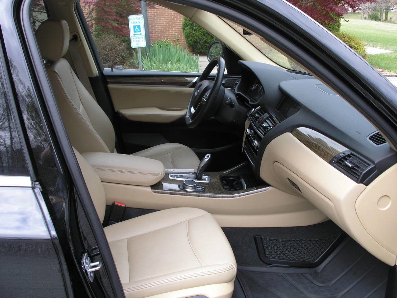 Used 2017 BMW X3 xDrive28i AWD/4WD image 8