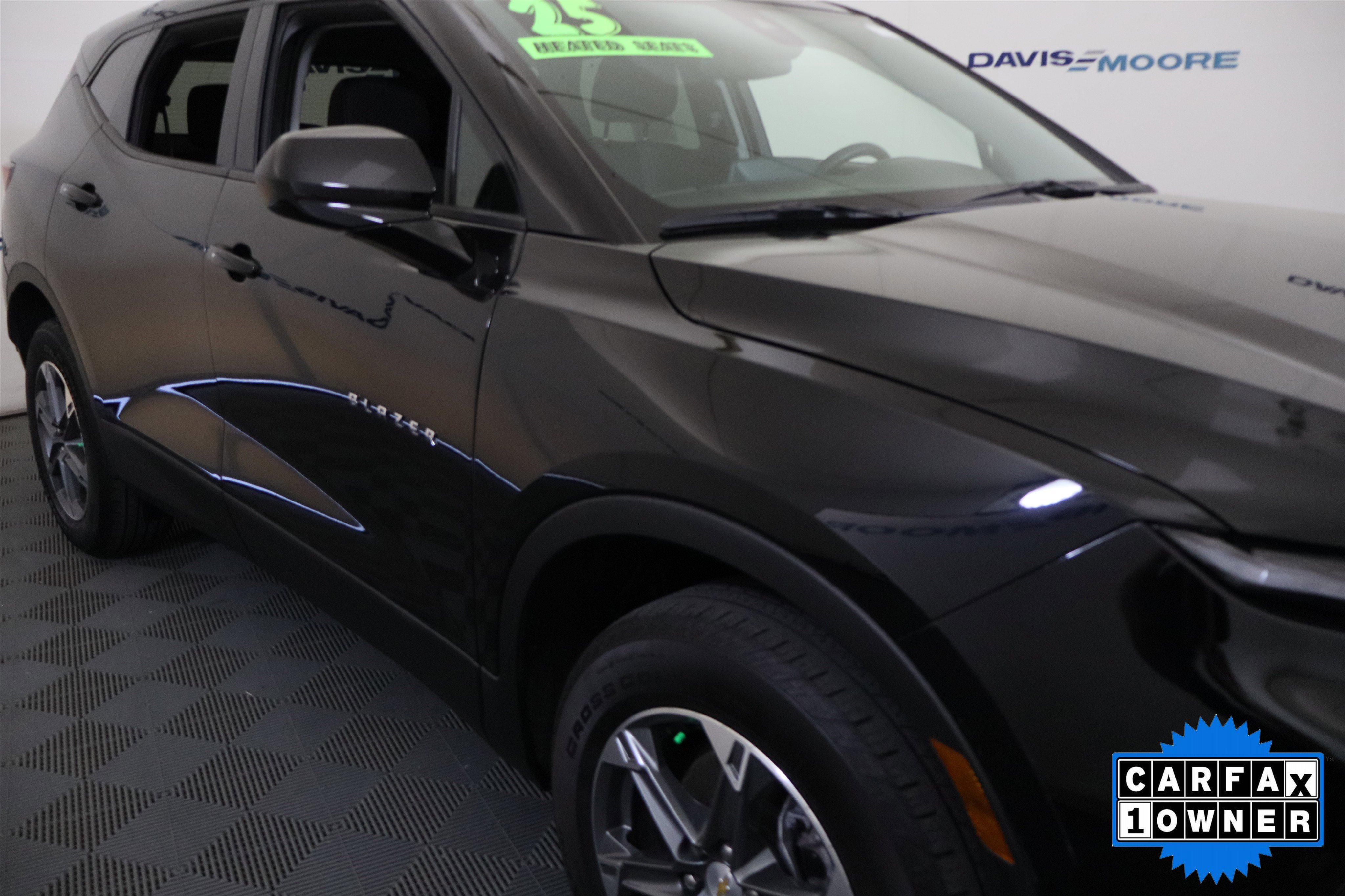Used 2025 Chevrolet Blazer LT image 4
