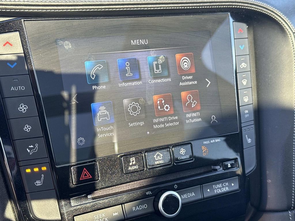 Used 2024 INFINITI QX50 Luxe image 3