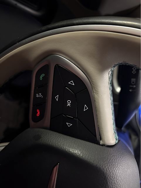 Used 2017 Chrysler Pacifica Platinum image 13