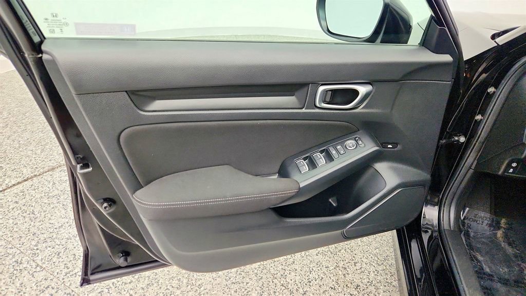 Used 2023 Honda Civic LX image 10