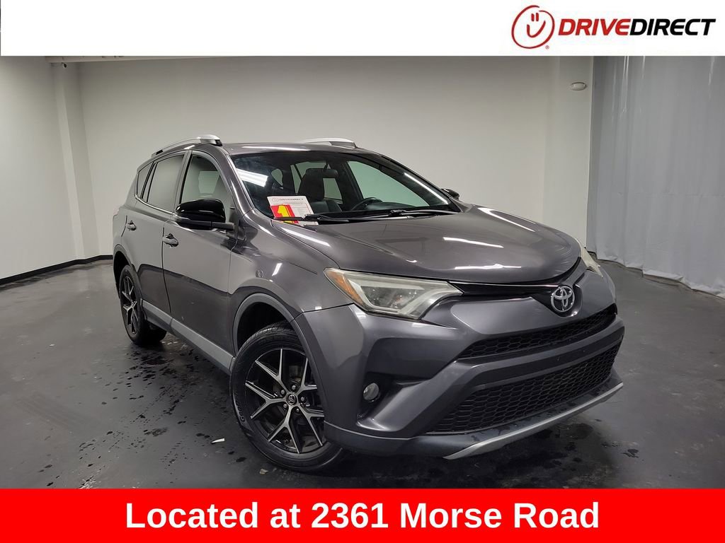 Used 2016 Toyota RAV4 SE image 1