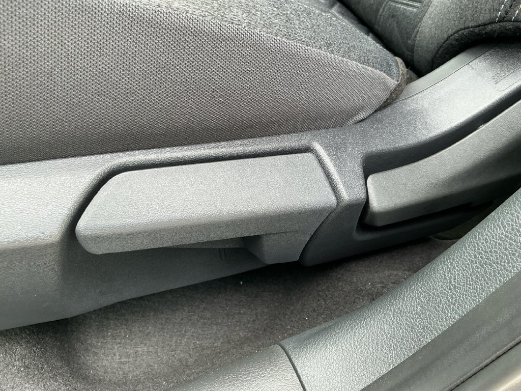 New 2026 Nissan Kicks SV w/ Cold Weather Package FWD image 25