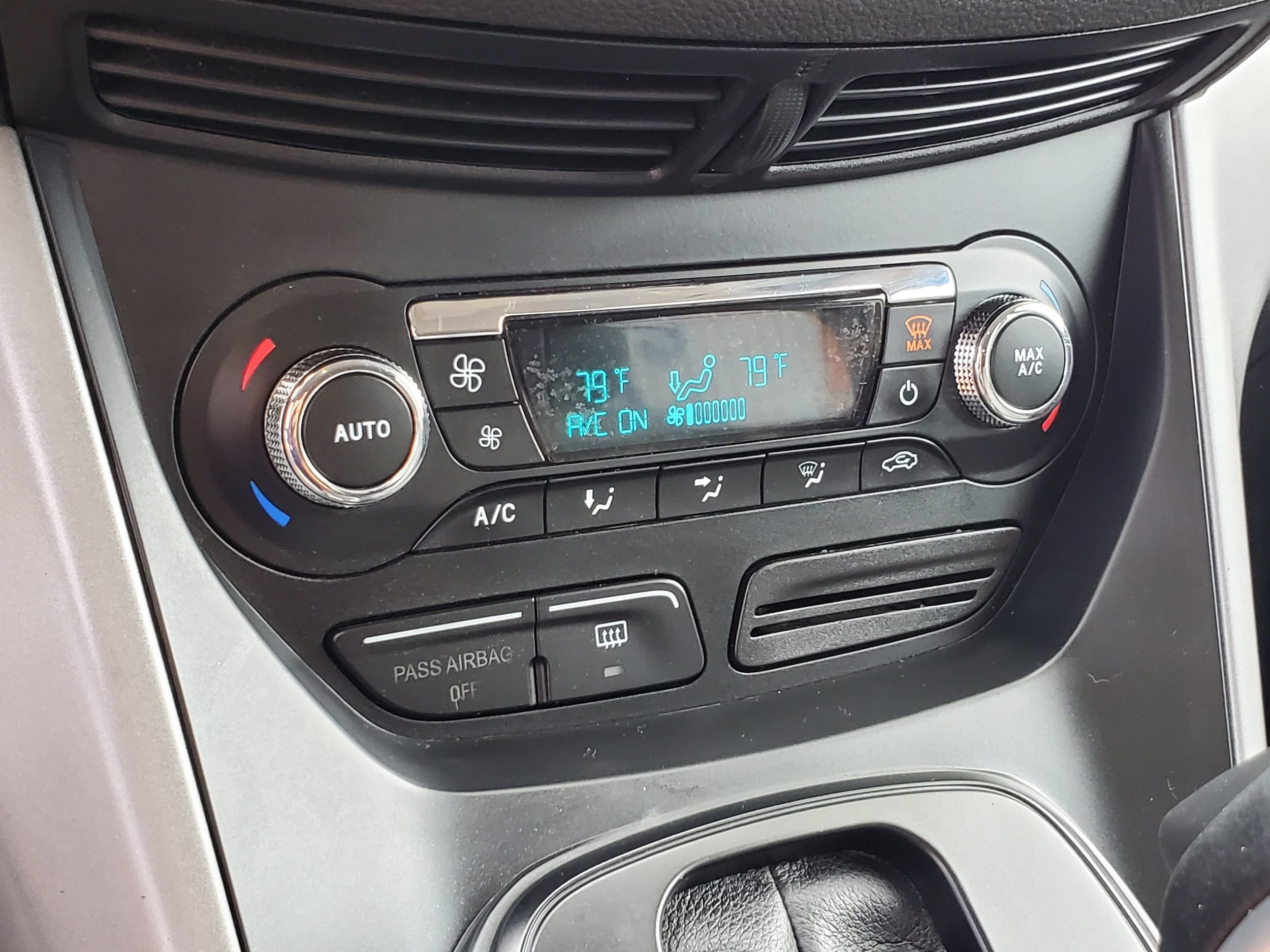 Used 2014 Ford Escape SE w/ Equipment Group 201A FWD image 21