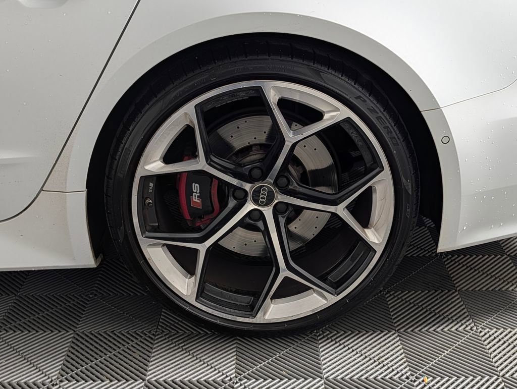 Used 2024 Audi RS 7 Performance image 12