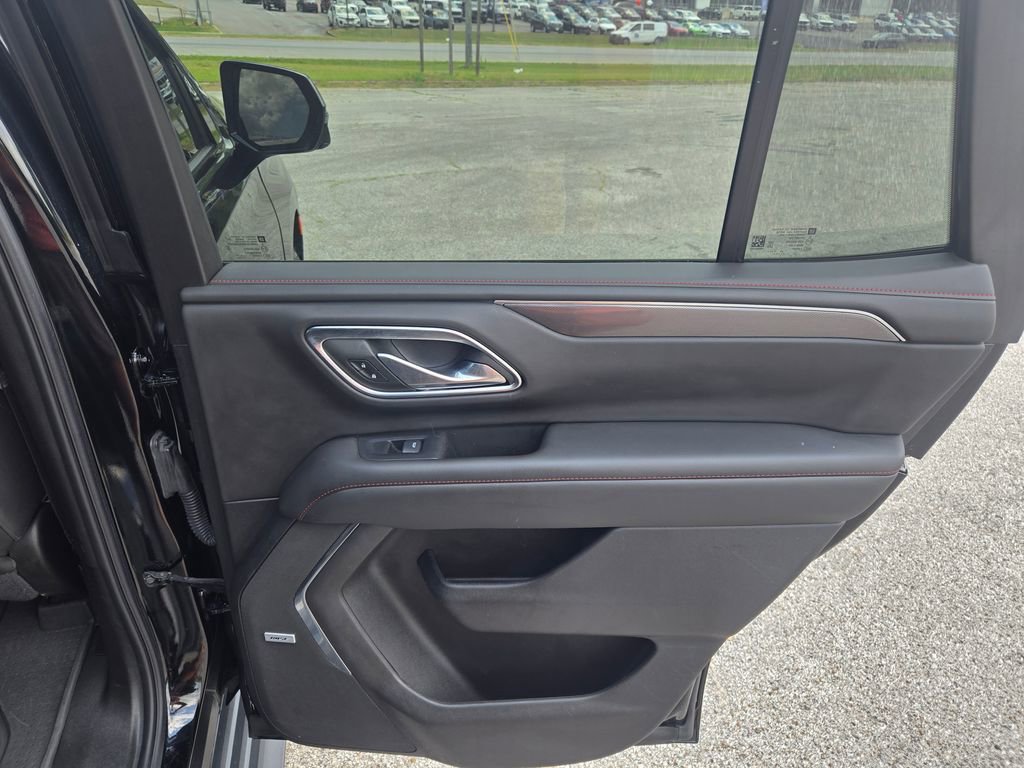 Used 2024 Chevrolet Tahoe RST w/ Luxury Package AWD/4WD image 20