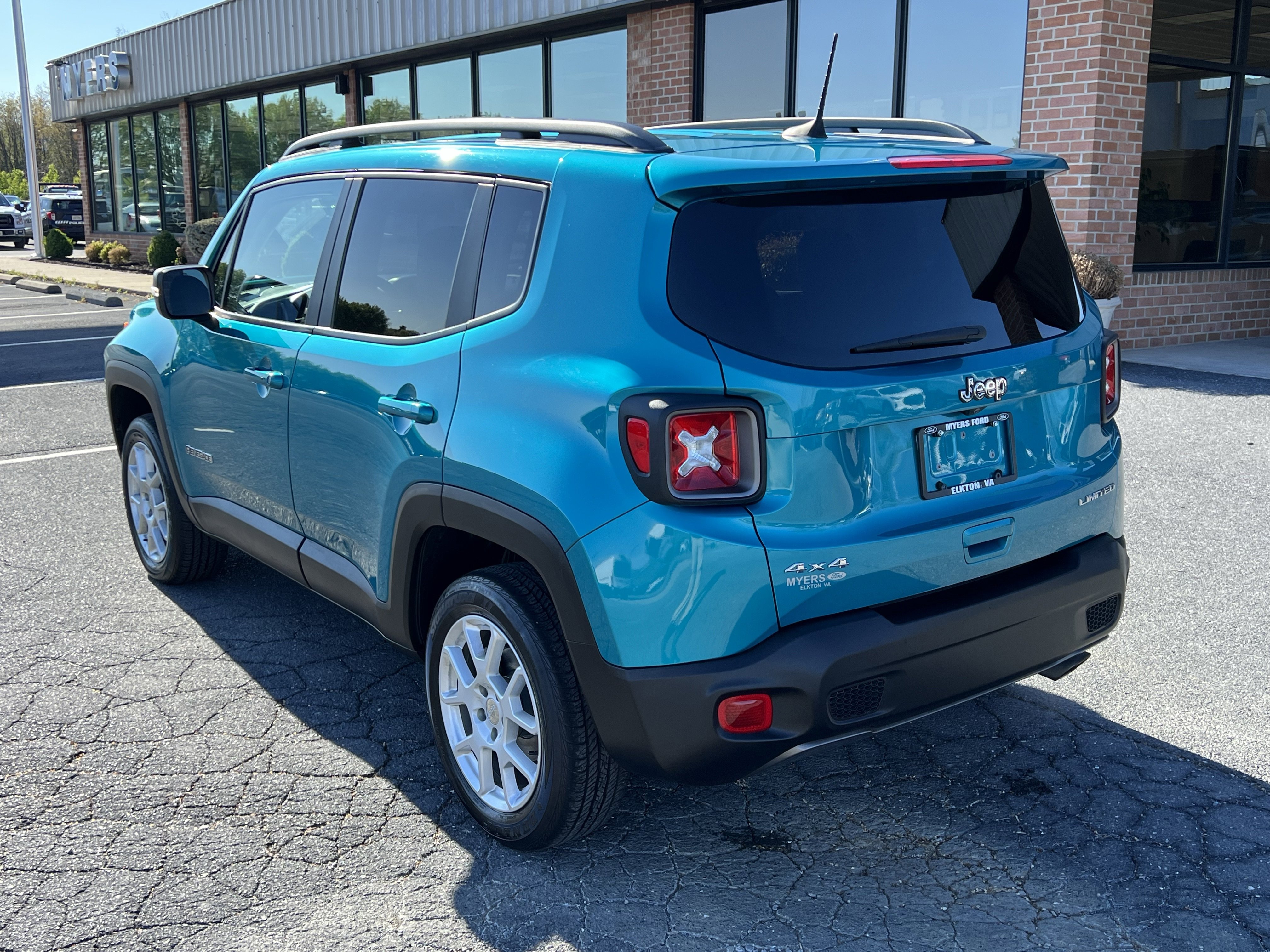 Used 2021 Jeep Renegade Limited AWD/4WD image 8