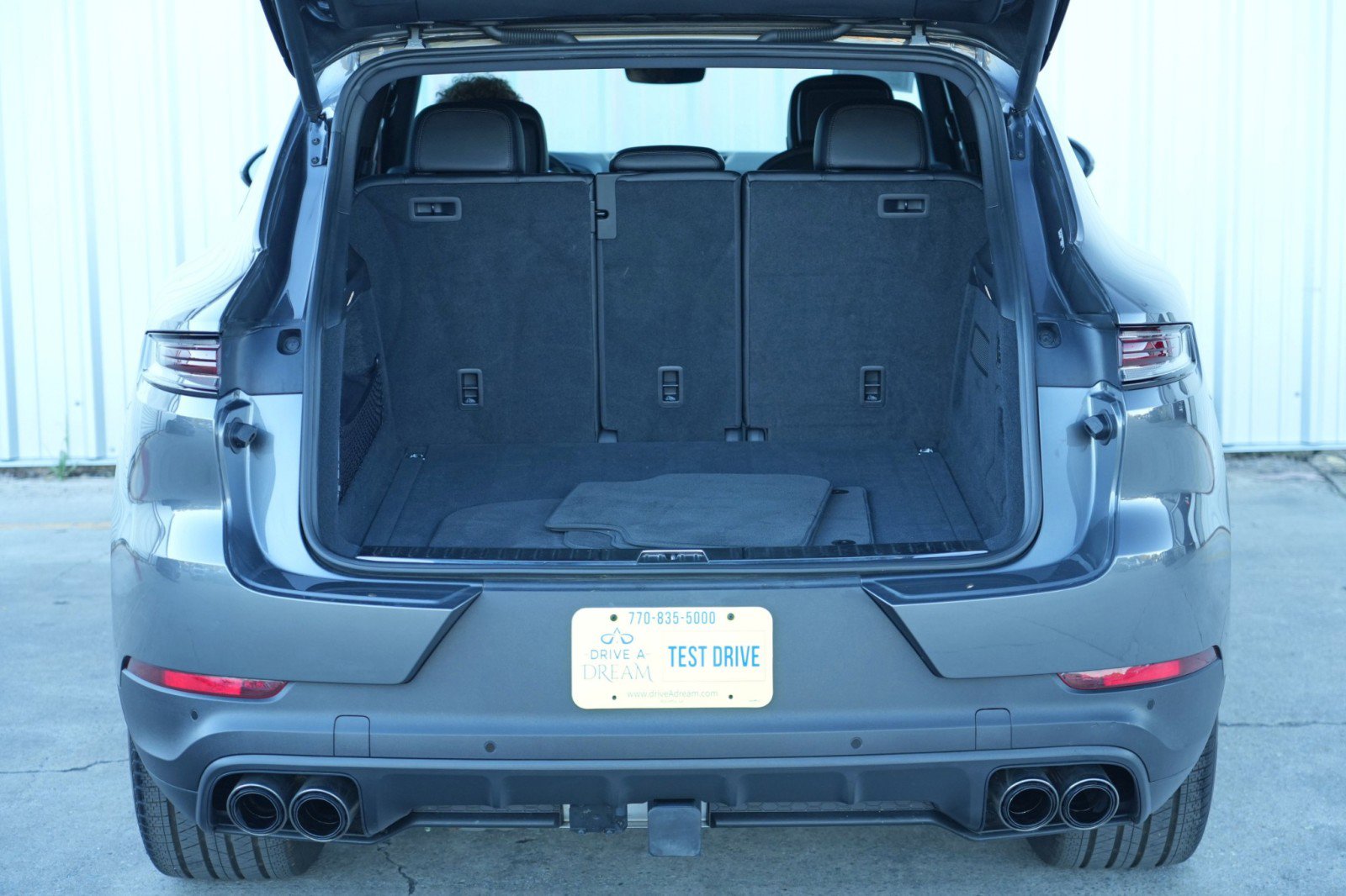 Used 2024 Porsche Cayenne S AWD/4WD image 10