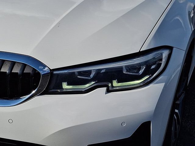 Used 2019 BMW 330i xDrive Sedan w/ Convenience Package AWD/4WD image 12