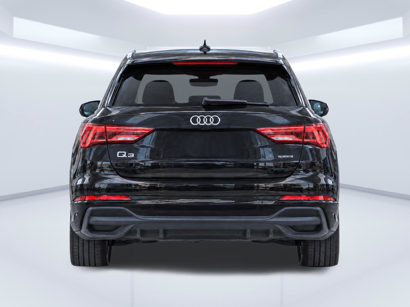 Used 2024 Audi Q3 2.0T Premium w/ Convenience Package AWD/4WD image 7