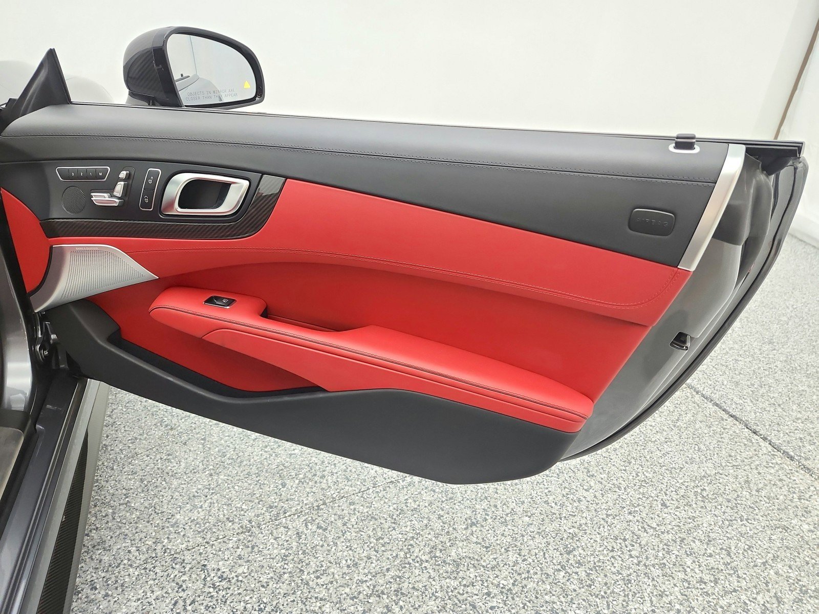 Used 2018 Mercedes-Benz SL 63 AMG image 15